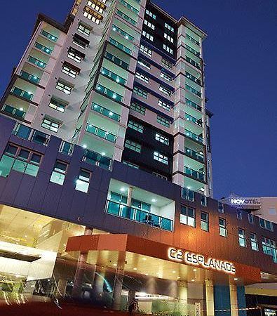 C2 Esplanade Service Apartments Даруин Екстериор снимка