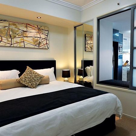 C2 Esplanade Service Apartments Даруин Екстериор снимка