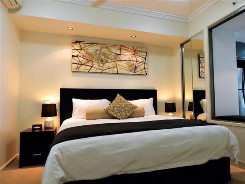 C2 Esplanade Service Apartments Даруин Екстериор снимка