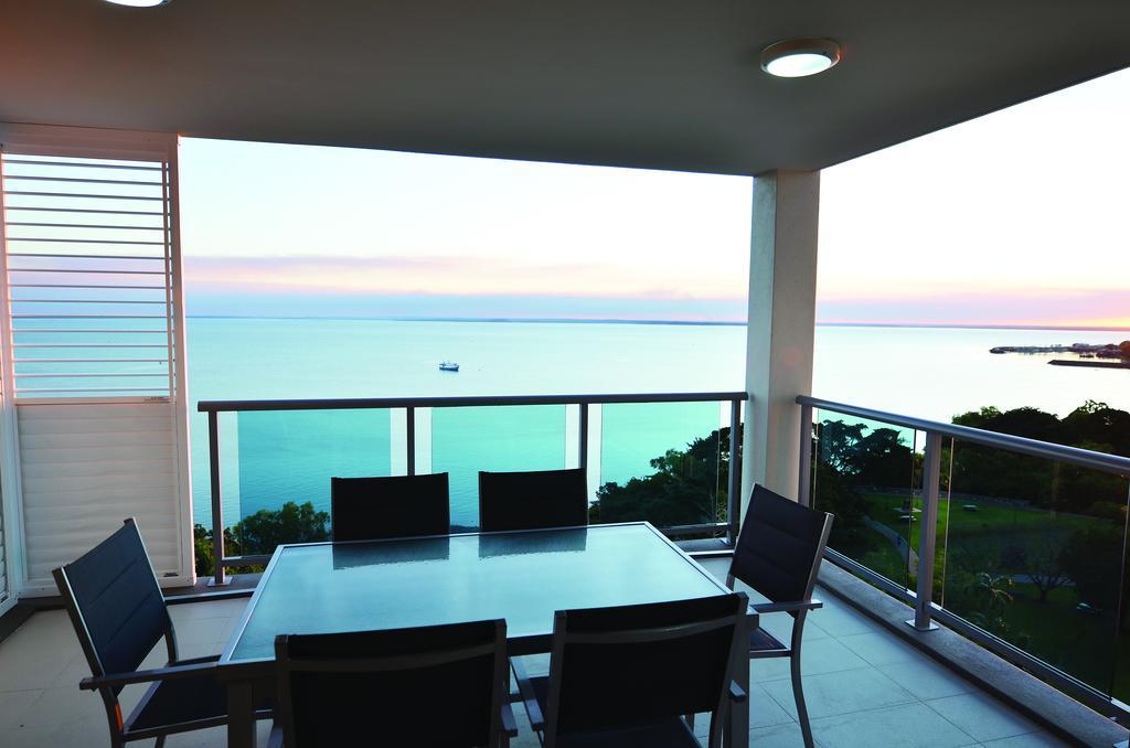 C2 Esplanade Service Apartments Даруин Стая снимка