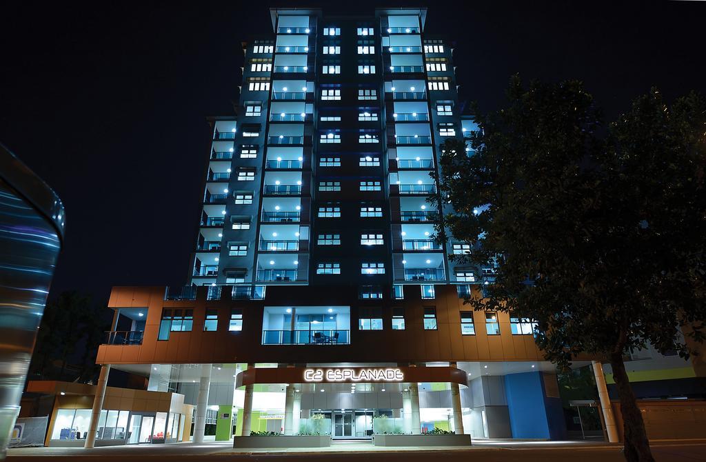 C2 Esplanade Service Apartments Даруин Екстериор снимка