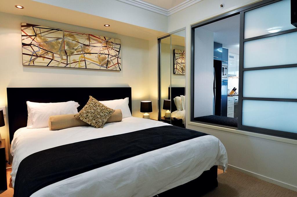 C2 Esplanade Service Apartments Даруин Екстериор снимка