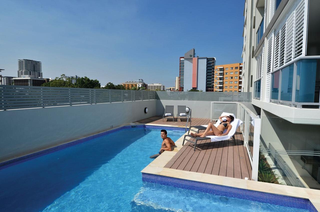 C2 Esplanade Service Apartments Даруин Екстериор снимка