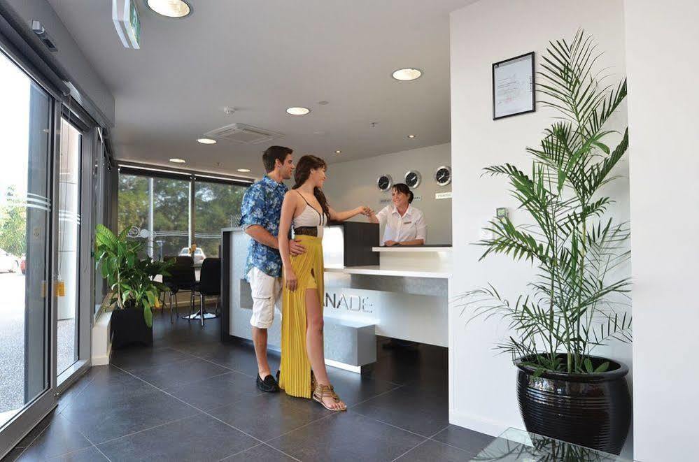 C2 Esplanade Service Apartments Даруин Екстериор снимка