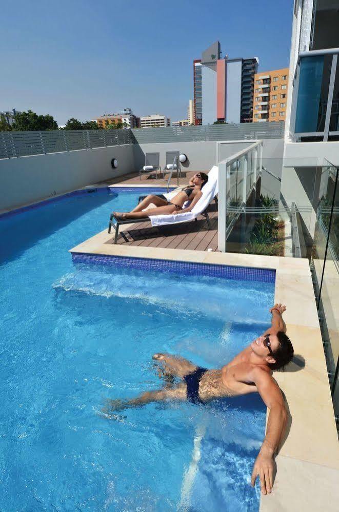 C2 Esplanade Service Apartments Даруин Екстериор снимка
